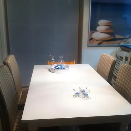 Holiday home Klavertje 4 *